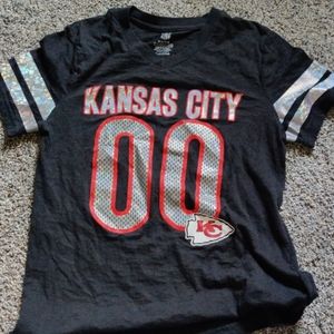 Kansas City Chiefs tee- girls XL or ladies XS